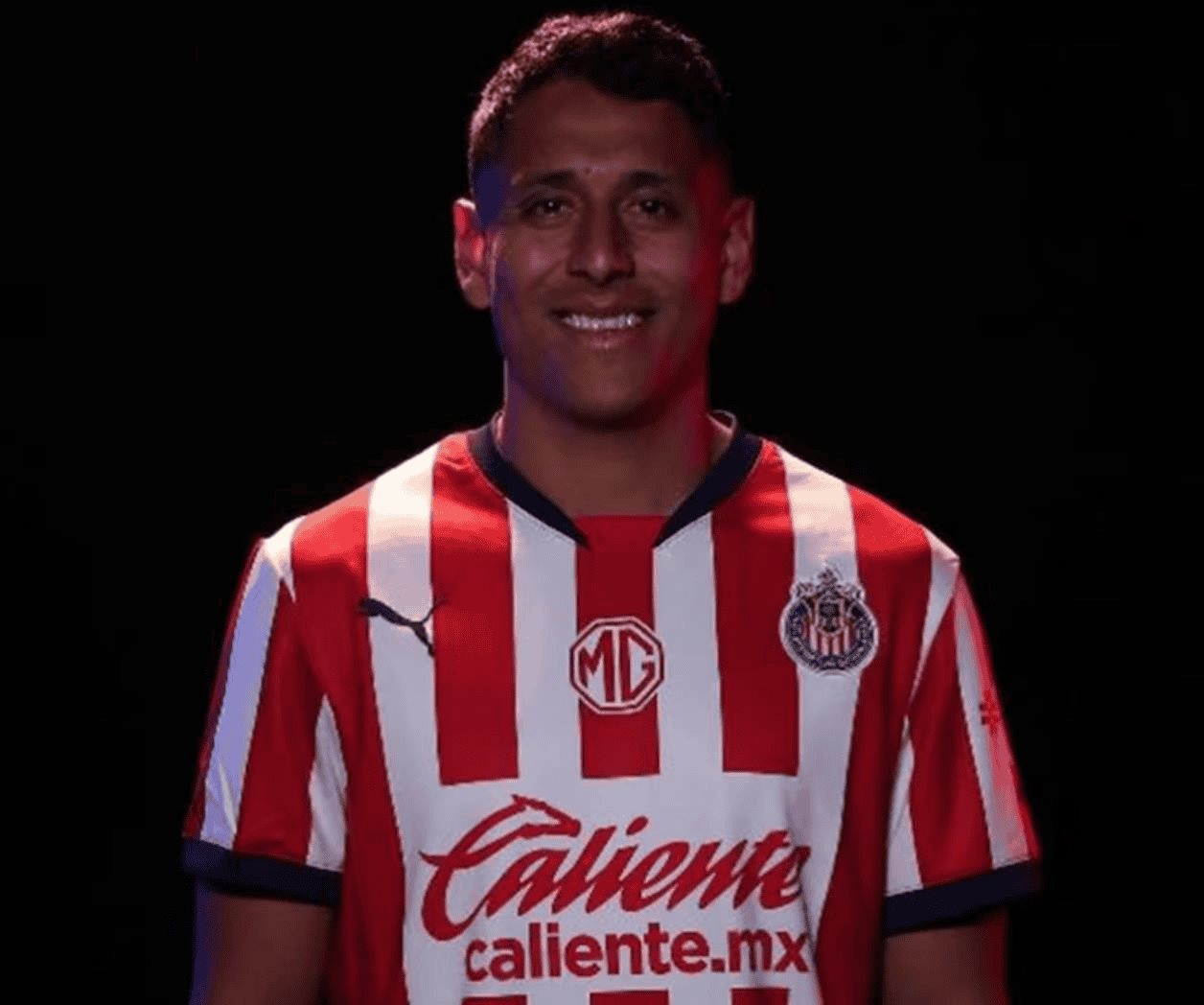 Los números con los que llega Luis Romo a las Chivas