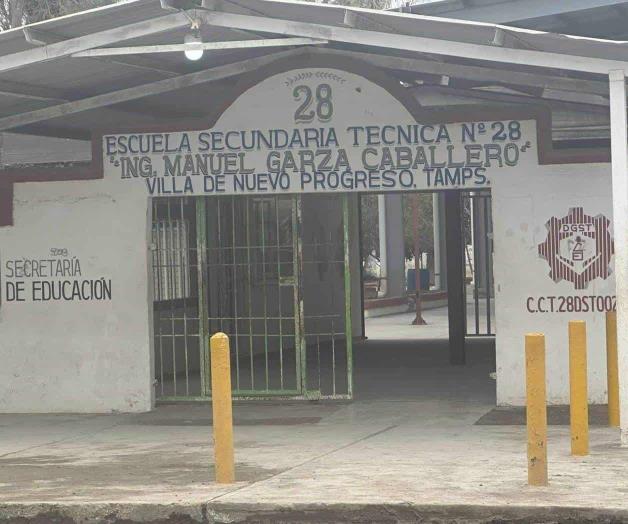 Olvida secretaría de educación secundaria de Nuevo Progreso: Escuela, sin luz y sin maestros