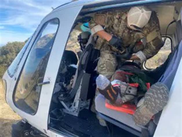 Atacado por delincuentes: Atiende Patrulla Fronteriza a un baleado en el desierto