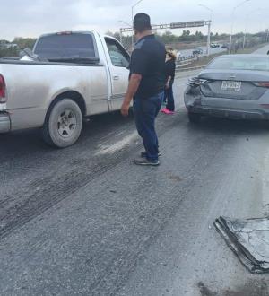 Choque por alcance en la carretera Río Bravo - Reynosa