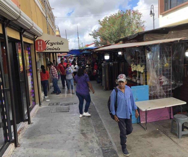 Descartan vacantes en los comercios para deportados en Matamoros