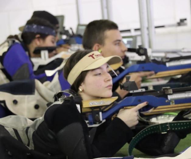 Cumplen con el estatal de tiro deportivo