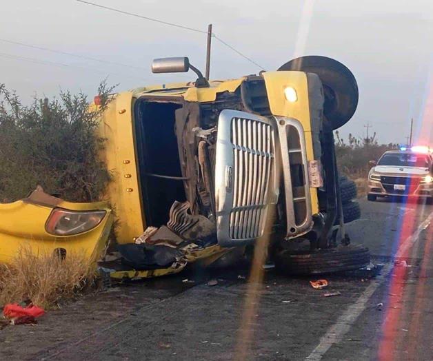 Chocan camiones en  la Tula-San Luis Potosí