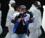 Kendrick Lamar da un hist&oacute;rico show de medio tiempo en el Super Bowl con Not Like Us