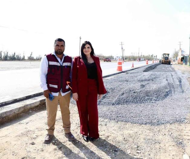 Supervisa alcaldesa avance de rehabilitación de crucero en Díaz Ordaz