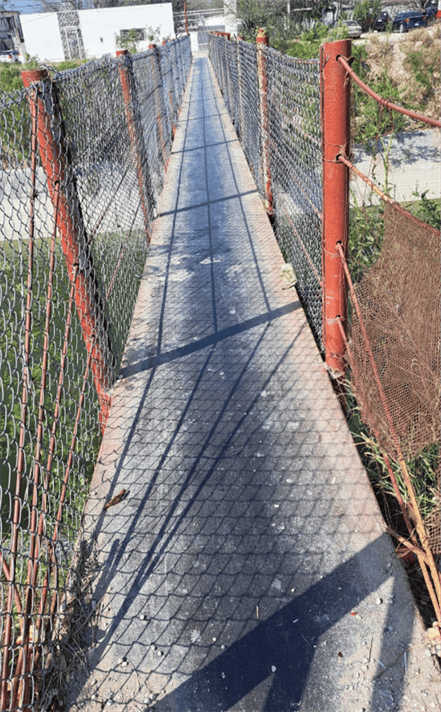 Petición de ampliación del puente peatonal Rodhe en Reynosa