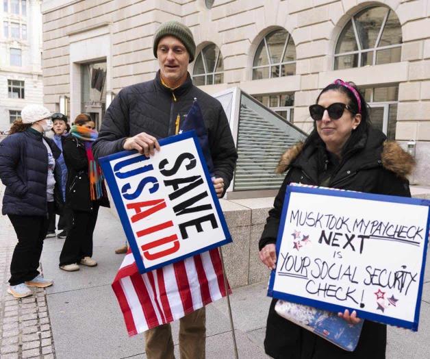 Rechazan  en oficinas empleados  de USAID