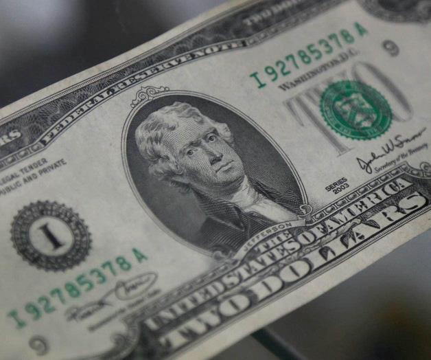 Precio del dólar abre al alza en 20.61 pesos al mayoreo