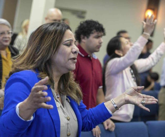 Demandas de grupos religiosos contra política migratoria en templos de EU