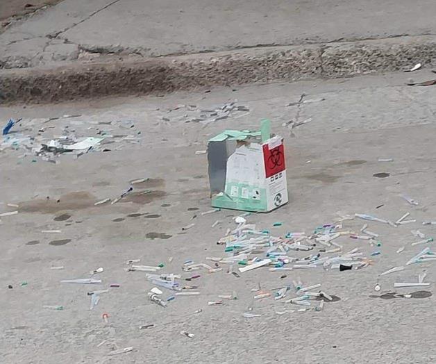 Registran riesgo biológico en la cuauhtémoc: Tiran desechos de hospital en la calle Registran riesgo biológico en la cuauhtémoc: Tiran desechos de hospital en la calle