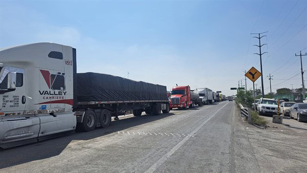 Caos y pérdidas; paralizadas exportaciones por esta frontera