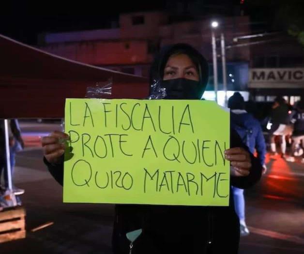 Protestan en Fiscal&iacute;a por agresi&oacute;n a balazos en Toluca