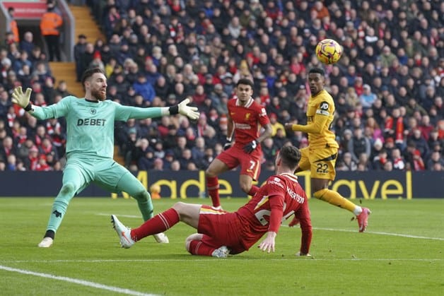 Triunfo de Liverpool sobre Wolverhampton en la Premier League