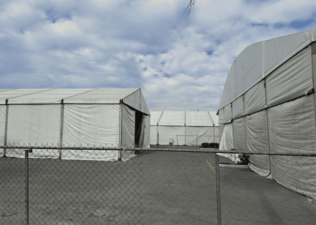 Restringen el acceso al público en Centro de Apoyo a Migrantes de Reynosa Restringen el acceso al público en Centro de Apoyo a Migrantes de Reynosa