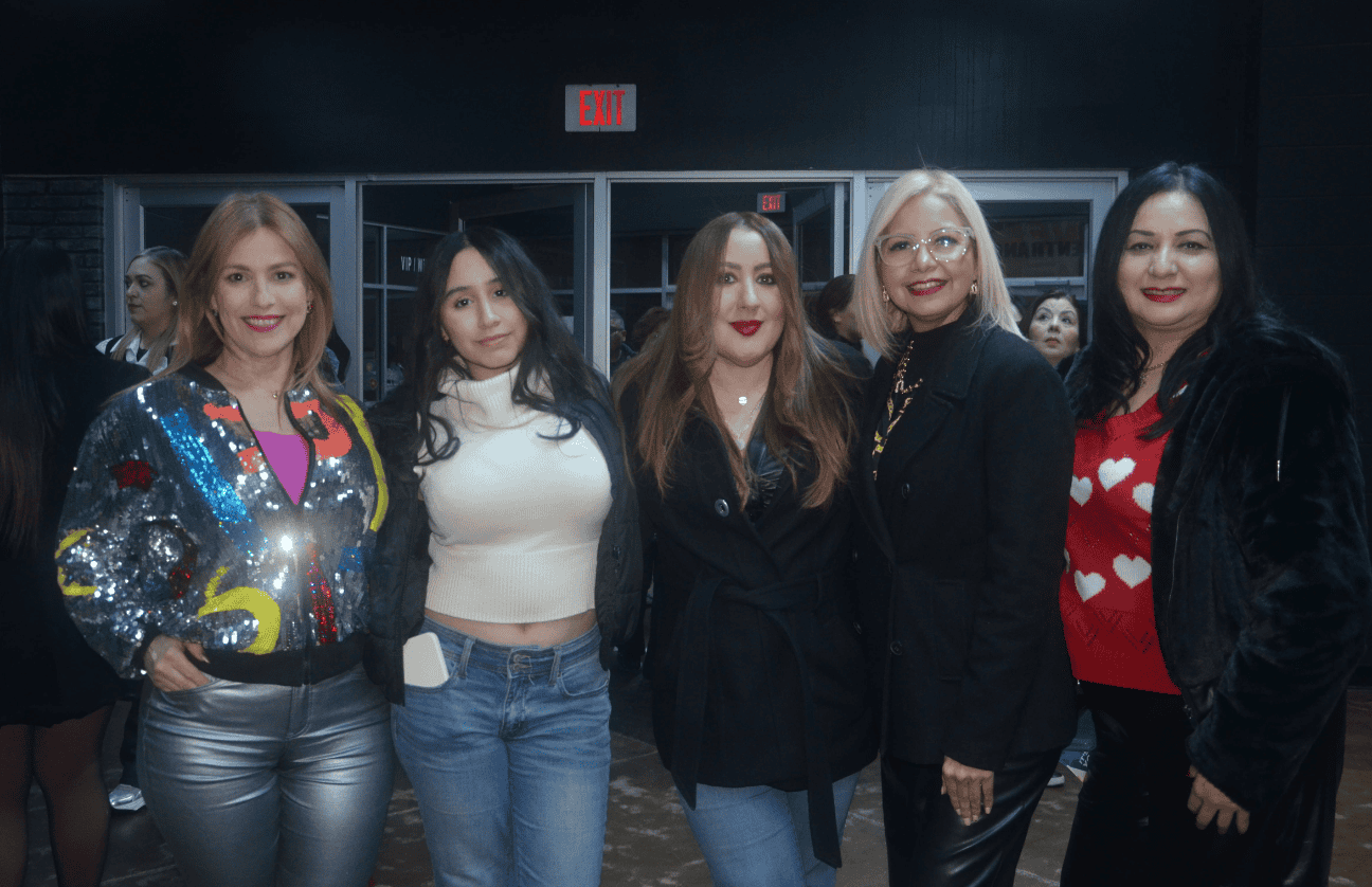 Sonia Flores, Andrea Salazar, Magda de León, Erica Plaza y Karina García.