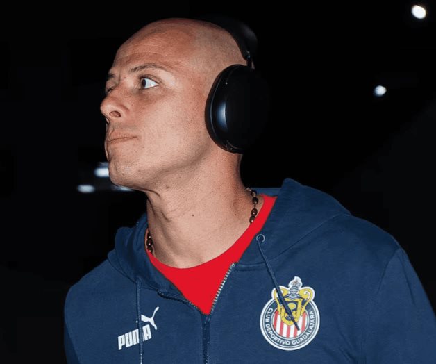 Chicharito Hernández da la cara tras derrota de Chivas