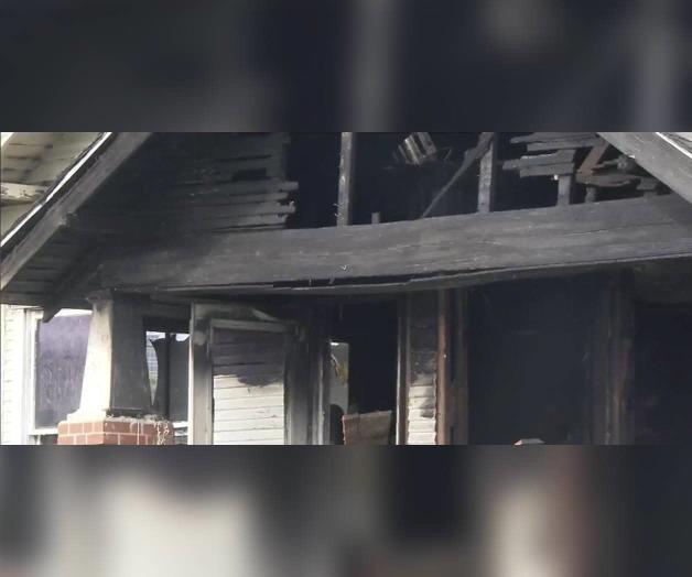 En Houston: Incendio en vivienda deja cuatro lesionados En Houston: Incendio en vivienda deja cuatro lesionados