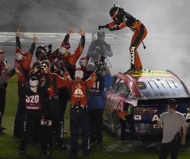 William Byron gana por segunda vez consecutiva el Daytona 500