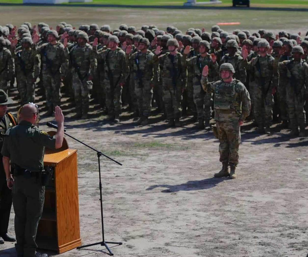 Juramentan a miembros de la Guardia de Texas