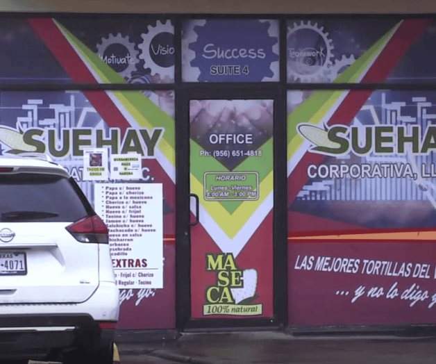 Llevan una acci&oacute;n de cumplimiento: Irrumpen agentes de ICE en una tortiller&iacute;a