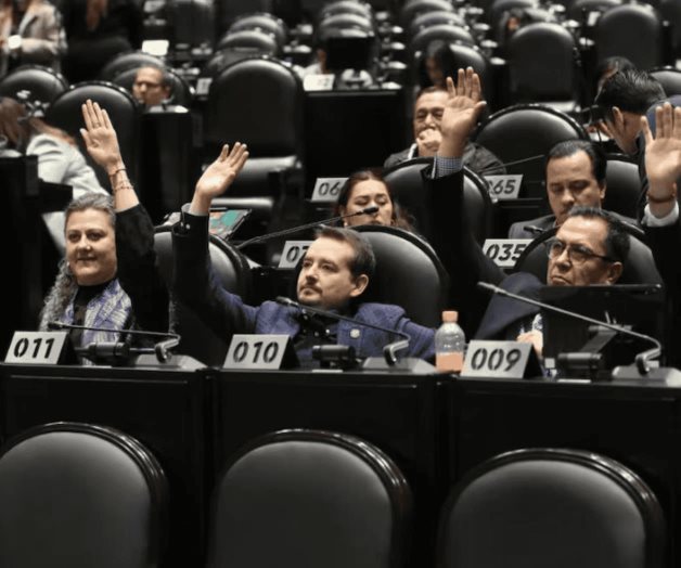 Diputados aprueban en comisiones reducir carga tributaria a Pemex Diputados aprueban en comisiones reducir carga tributaria a Pemex