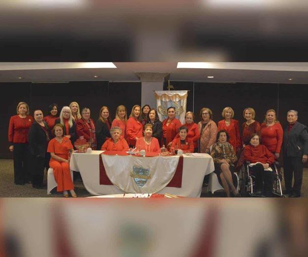 Celebran el Amor y la Amistad