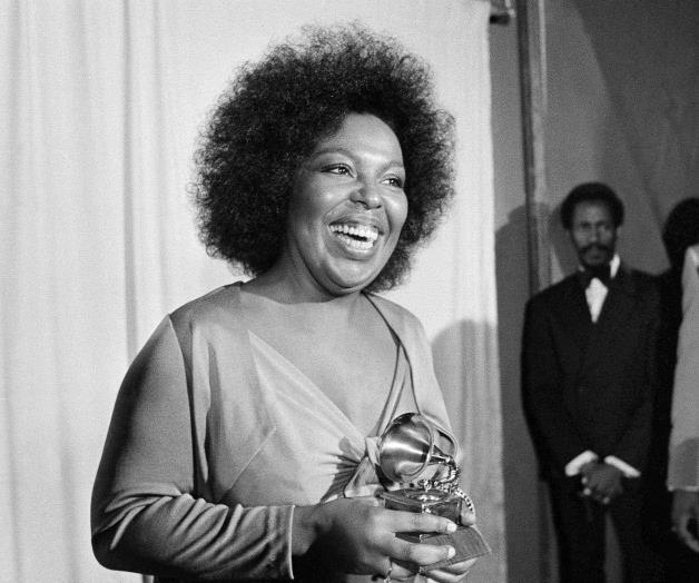 Muere Roberta Flack, cantante ganadora de un Grammy y con un estilo íntimo, a los 88 años Muere Roberta Flack, cantante ganadora de un Grammy y con un estilo íntimo, a los 88 años