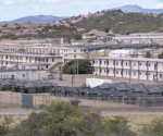 Frenan uso de Guantánamo para detención de migrantes