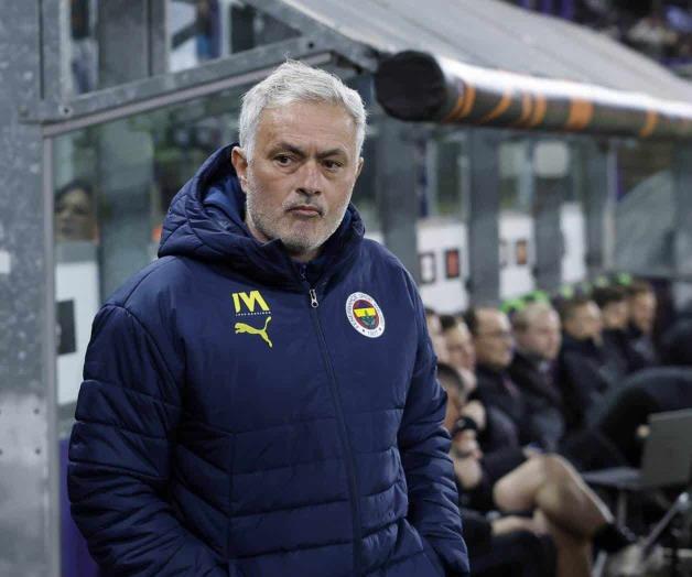 Drogba defiende a Mourinho contra acusaciones de racismo en f&uacute;tbol turco