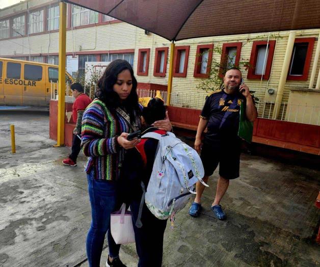 No portan completo el uniforme: Retiran de las aulas a estudiantes No portan completo el uniforme: Retiran de las aulas a estudiantes