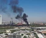Incendio en contenedores de basura en Parque Fundidora, Monterrey