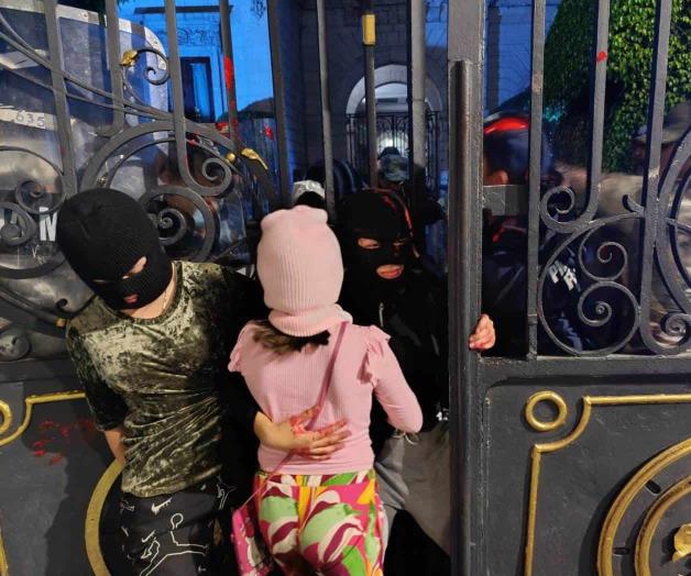 Protesta en Segob por caso de Holy Yash, víctima de agresión sexual en 2019 Protesta en Segob por caso de Holy Yash, víctima de agresión sexual en 2019