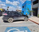 Advierte Policía por mal uso de estacionamientos