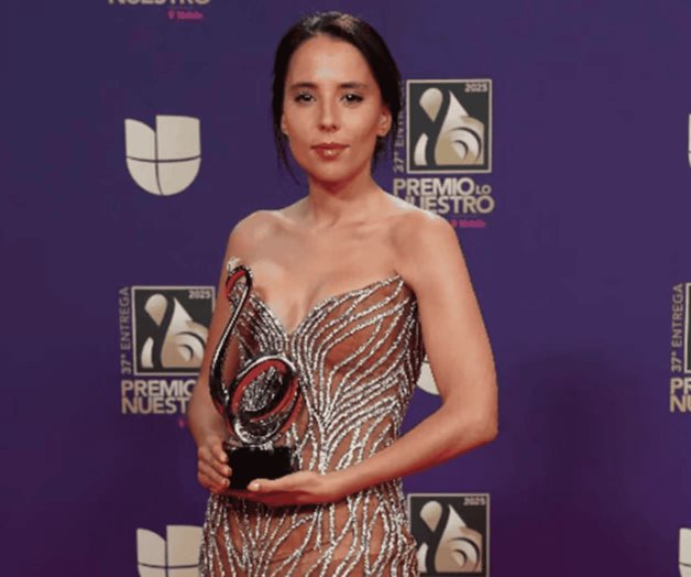 Majo Aguilar confiesa que llor&oacute; al recibir premio