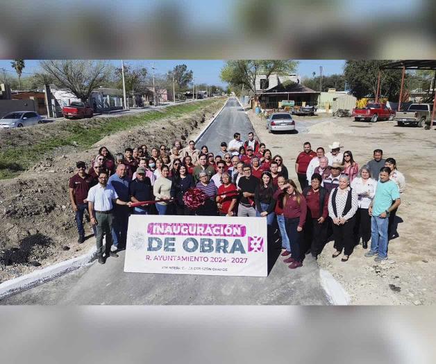 Entrega Nataly pavimentaci&oacute;n