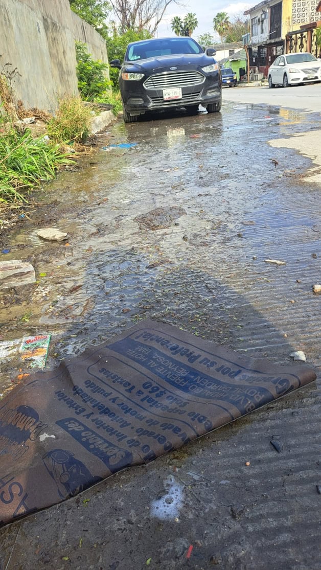 Reportan fuga de agua potable y residuales