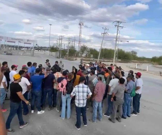 Otra vez bloquean aduana Otra vez bloquean aduana