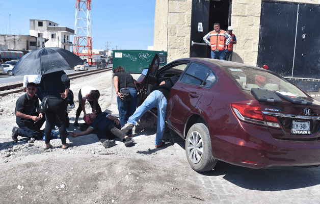 Herido grave tras choque con concreto en Centro de Reynosa Herido grave tras choque con concreto en Centro de Reynosa