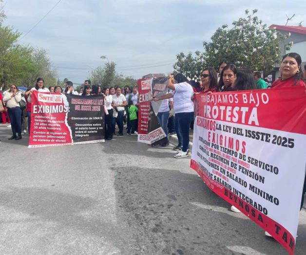 Amenazan maestros de Reynosa con paro indefinido Amenazan maestros de Reynosa con paro indefinido