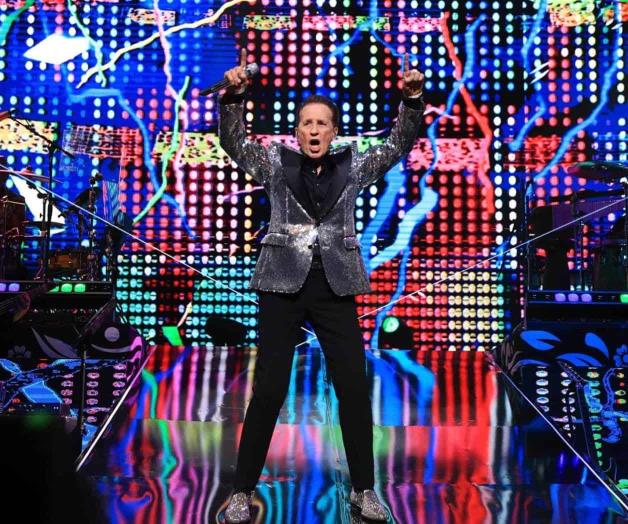 "El Rey del Pop Latino" Sigue de gira por EU "El Rey del Pop Latino" Sigue de gira por EU