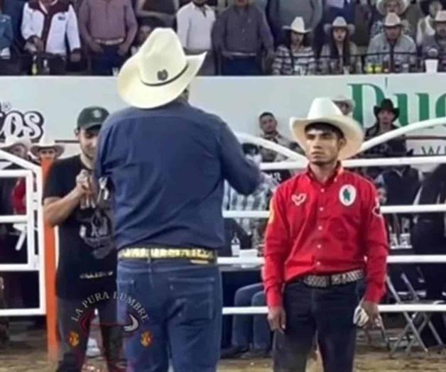 Mencionan a ´El Señor de los Gallos´ en un carnaval