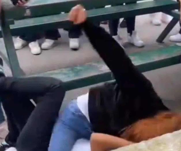 Pelea entre estudiantes en Conalep de Guadalupe Pelea entre estudiantes en Conalep de Guadalupe