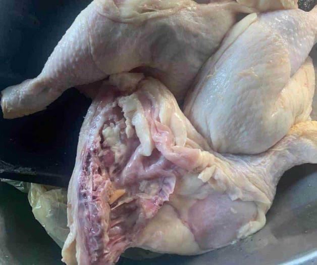Piden revisión sanitaria: Venden pollo en mal estado Piden revisión sanitaria: Venden pollo en mal estado
