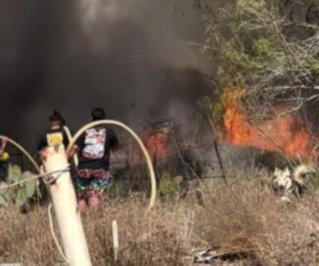 Incendio consume casa móvil en Río Grande Incendio consume casa móvil en Río Grande