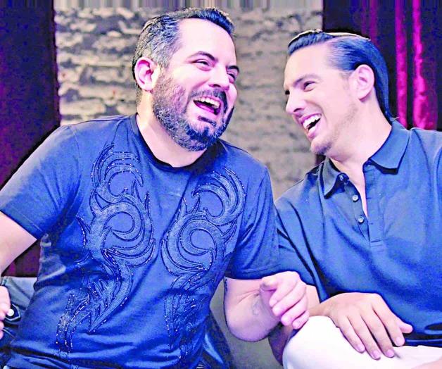 ‘Par de Ideotas’ Derbez... ¡a la obra! ‘Par de Ideotas’ Derbez... ¡a la obra!