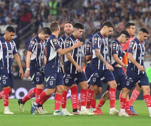 Problemas defensivos de Monterrey bajo el mando de Demichelis