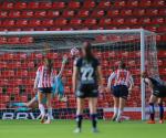 Chivas femenil rescata empate contra Gallos