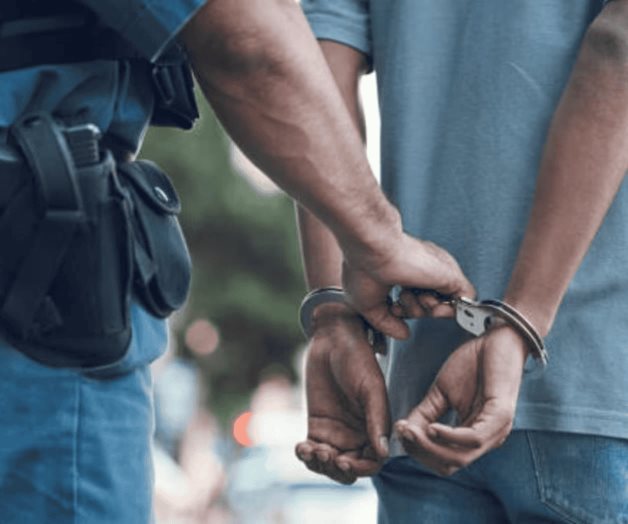 FGR extradita a dos mexicanos a EU; son requeridos por homicidio FGR extradita a dos mexicanos a EU; son requeridos por homicidio