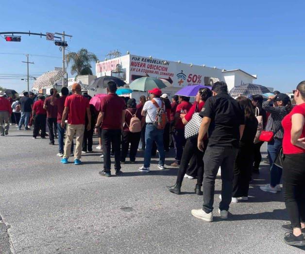 Marchan maestros contra reforma a Ley del ISSSTE Marchan maestros contra reforma a Ley del ISSSTE