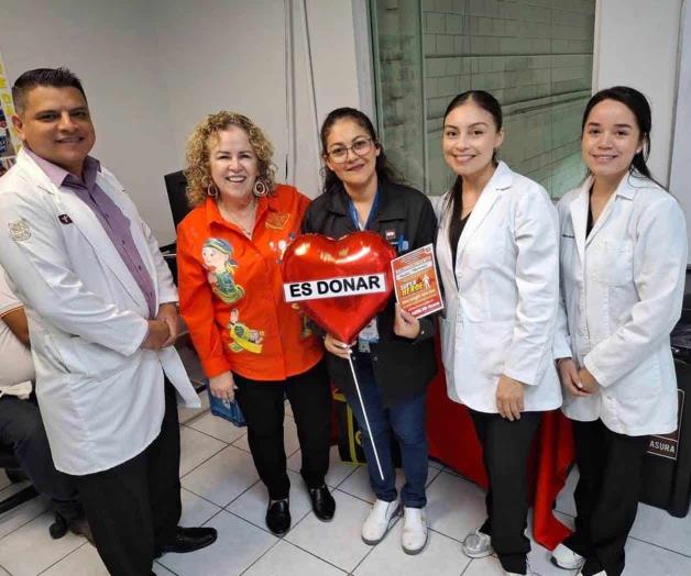 Realizan campaña de donación de sangre Realizan campaña de donación de sangre